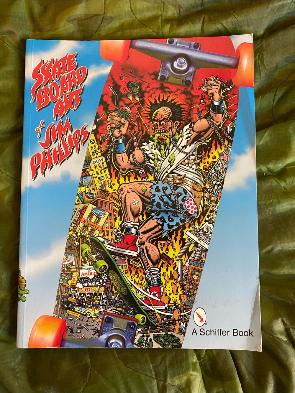 Beautiful Coffee Table “Skateboard Art of Jim Phillips” Large Softcover Book
